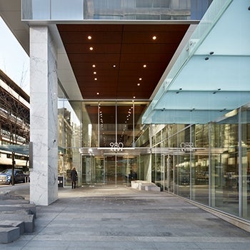 Sustainable Innovations Distinguish this Contemporary Office The Manulife Office tower at 980 Howe St. is a highly sustainable, 16-story building and a model of clean, contemporary office design in downtown Vancouver. The facility provides 245,000 square feet of leasable office space over street level retail. Adjacent to Vancouver’s downtown entertainment district, the office development is located within three blocks of the City Centre Canada Line station with a direct link to Vancouver International Airpo