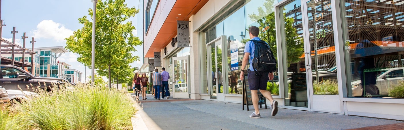 Aksarben Village Shops Sidewalks