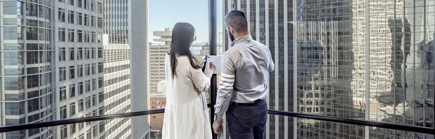 HDR employees in San Francisco office