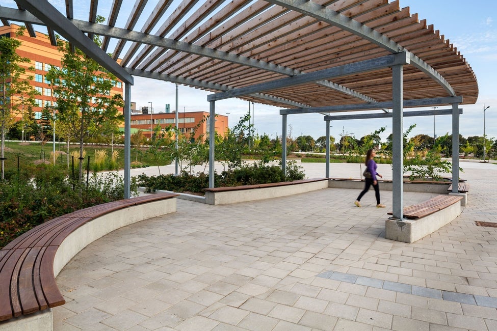 Humber River Hospital - courtyard