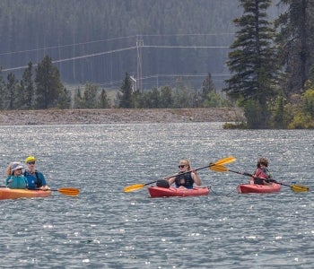 Rocky Mountain Adaptive, HDR Foundation recipient, members kayaking on lake | Canada