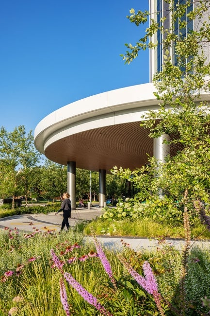 Rush University Medical Center Joan and Paul Rubschlager Building Exterior